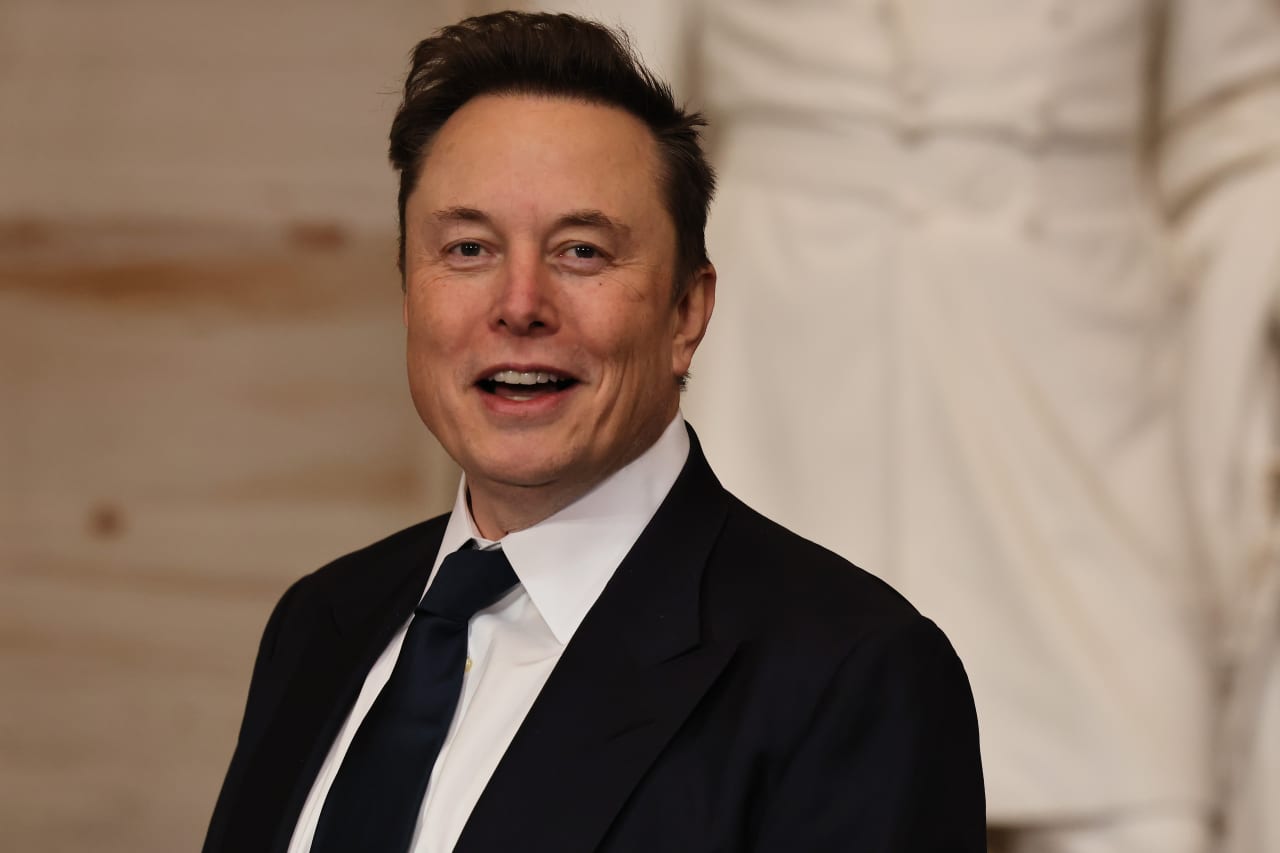 Musk says SpaceX landed a $40 billion debt deal — and forecasts doom for some AI rivals — MarketWatch, Vancouver Technology news
